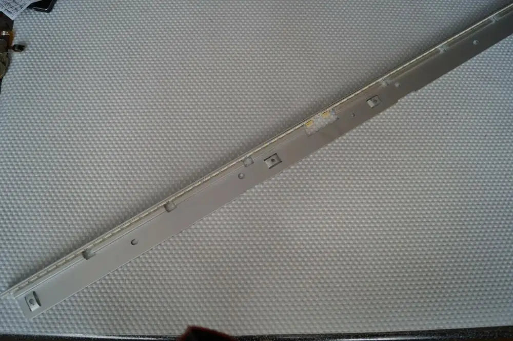 LED Backlight Strip for TC-L32X5 TX-L32RX34 TX-L32EW5 TX-L32X5B VVX32H125G00 LE32HWD STM320A72-RIGHT LEFT