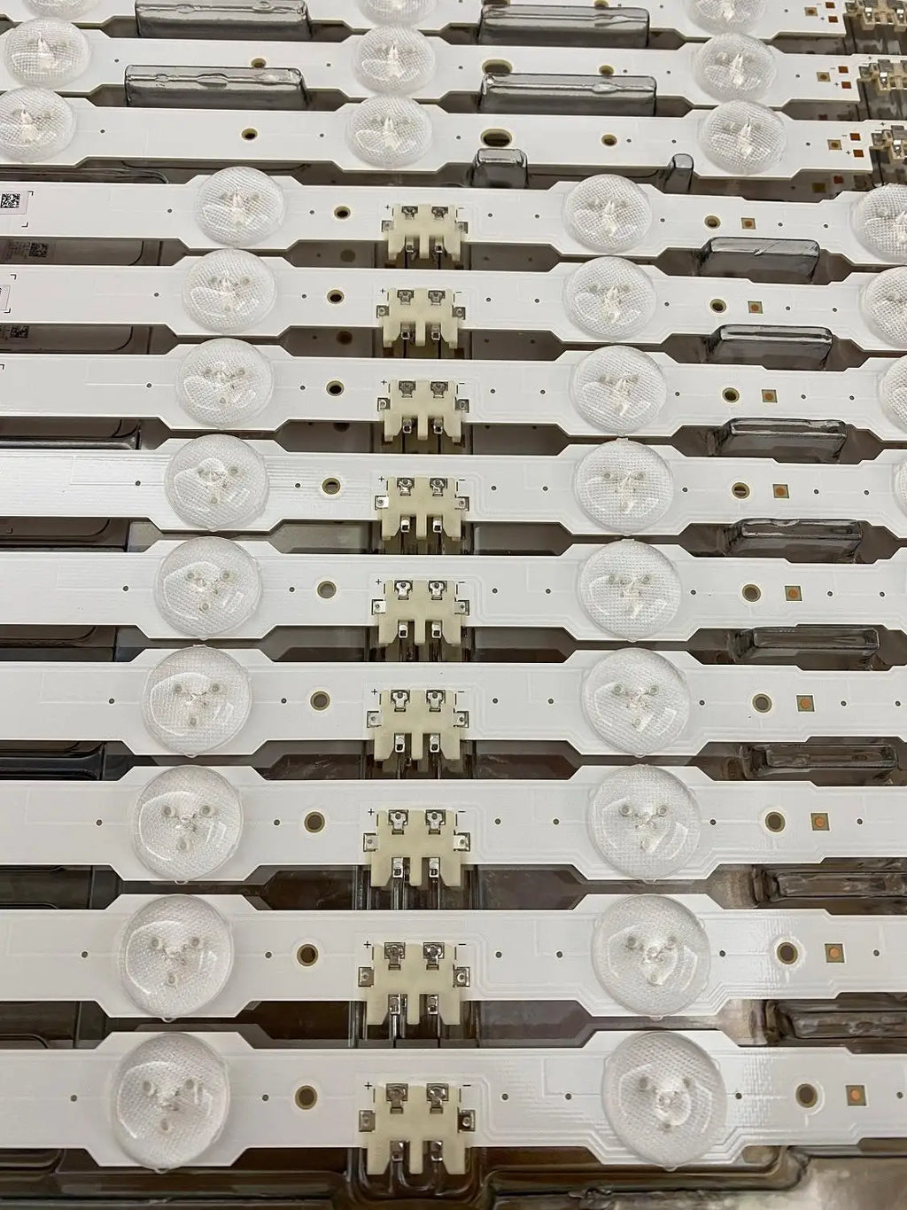 LED Backlight Strip for UA65HU7200K UN65HU7250F UN65HU7200F UE65HU7200U UE65HU7200S CY-VH065FGLV2H