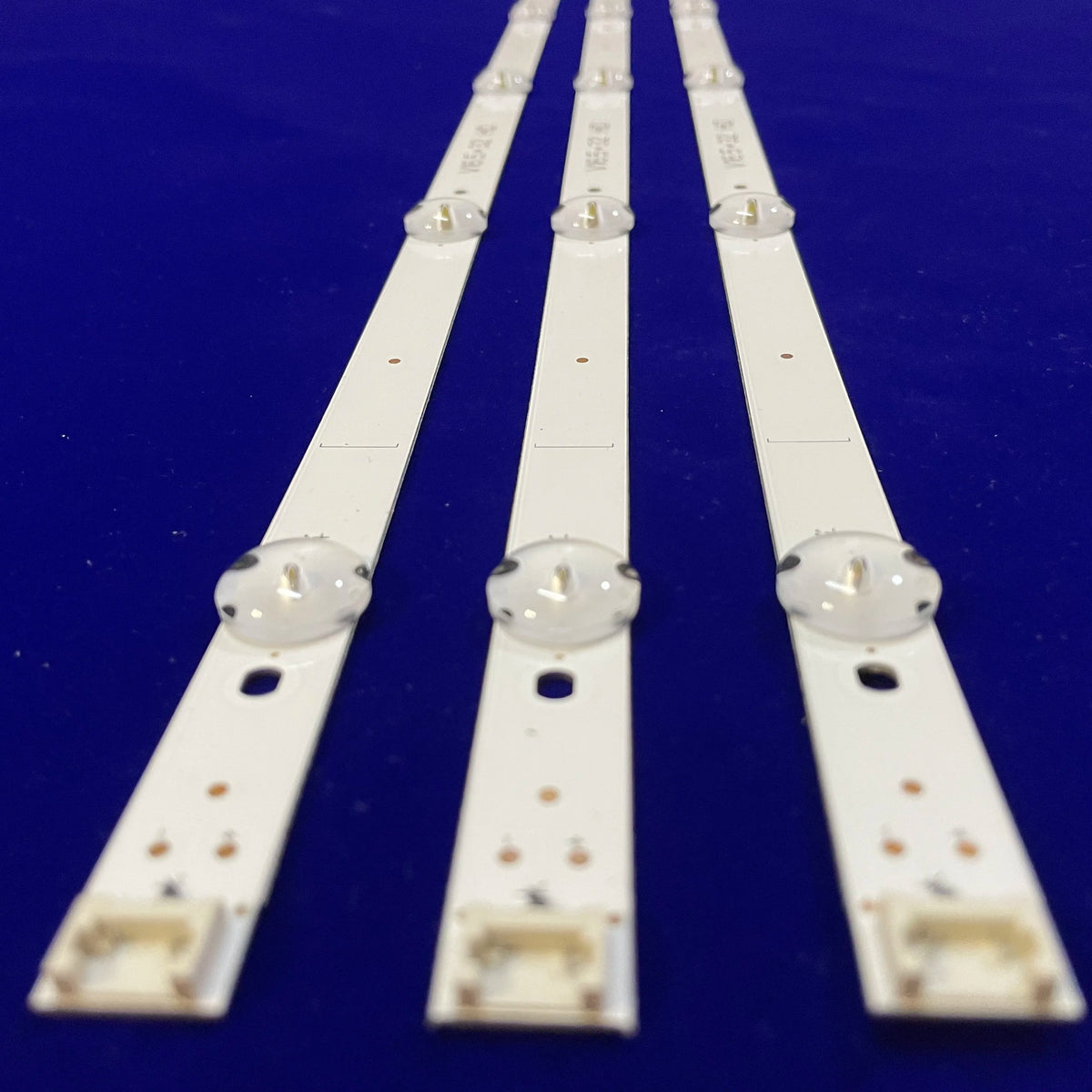LED Backlight Strip for 32LW300 32LJ600B 32LH515B 32LH510B 32LJ570B HDE1282801732 LC320DXE(FJA6) 32" V16.5
