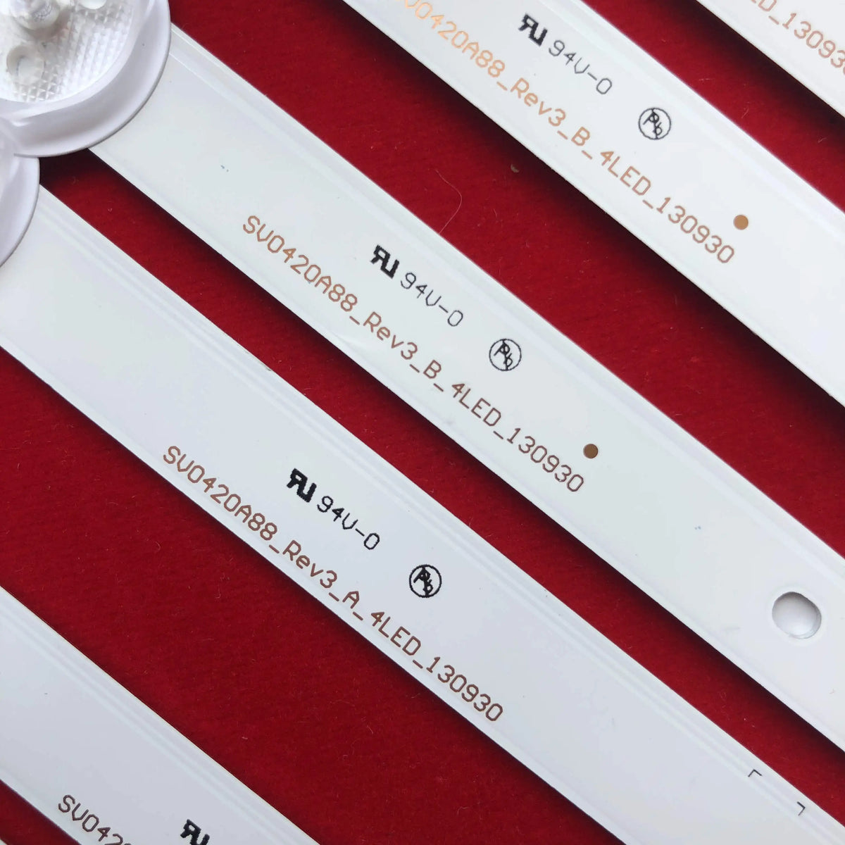 LED Backlight Strip for 10 PCS/set LED backlight strip for SV0420A88 REV3 A B 131126-WS-420-040-PEAR1-C5-R/L