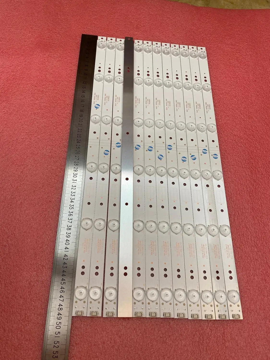 LED Backlight Strip for 12pcs/set LED Backlight Strip for 50UH5500 50UH5530 5835-W50002-2P00 5800-W50002-0P00
