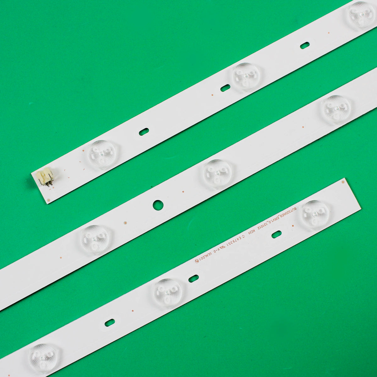 LED Backlight strip 8lamp 32 TV SVT320AE9 IC-A-TBBY32D572 Fo
