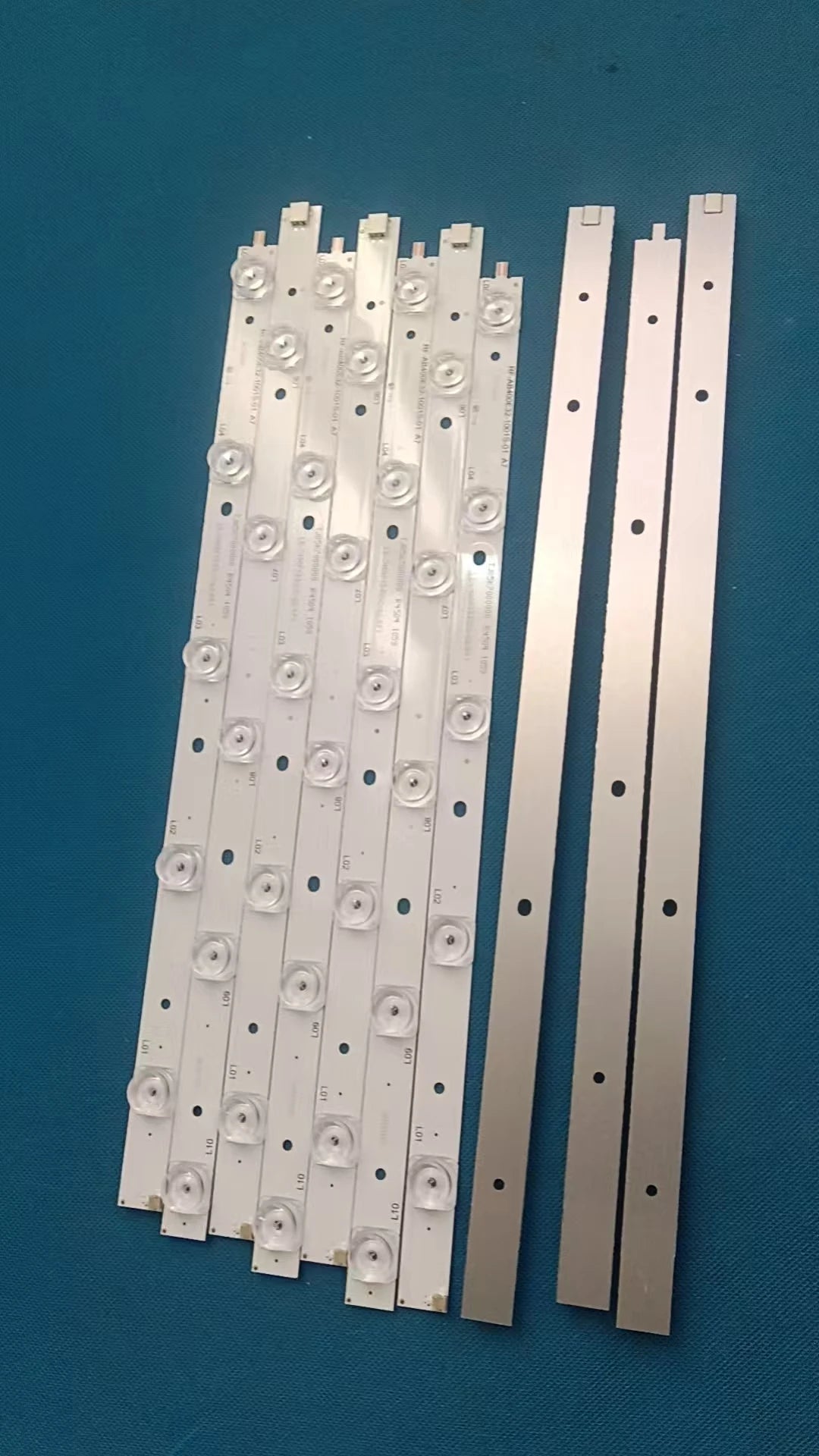 LED RF-AB400E32-1001S-01 LB-C400F14-E2-S-G1-RF1 - Replacement TV Backlight Strip