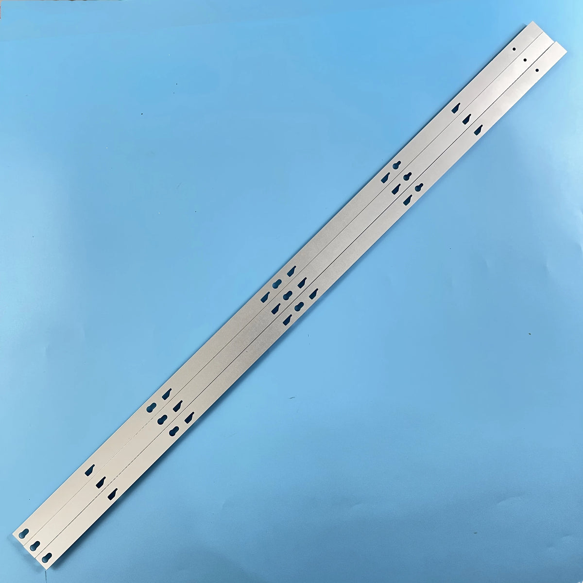 LED Backlight Strip for8 Lamp For TCL 40'' TOT_40D2700_3X8_3030C_4S1PX2 4C-LB400T-YH5 FLTV-40T11 40FA3204