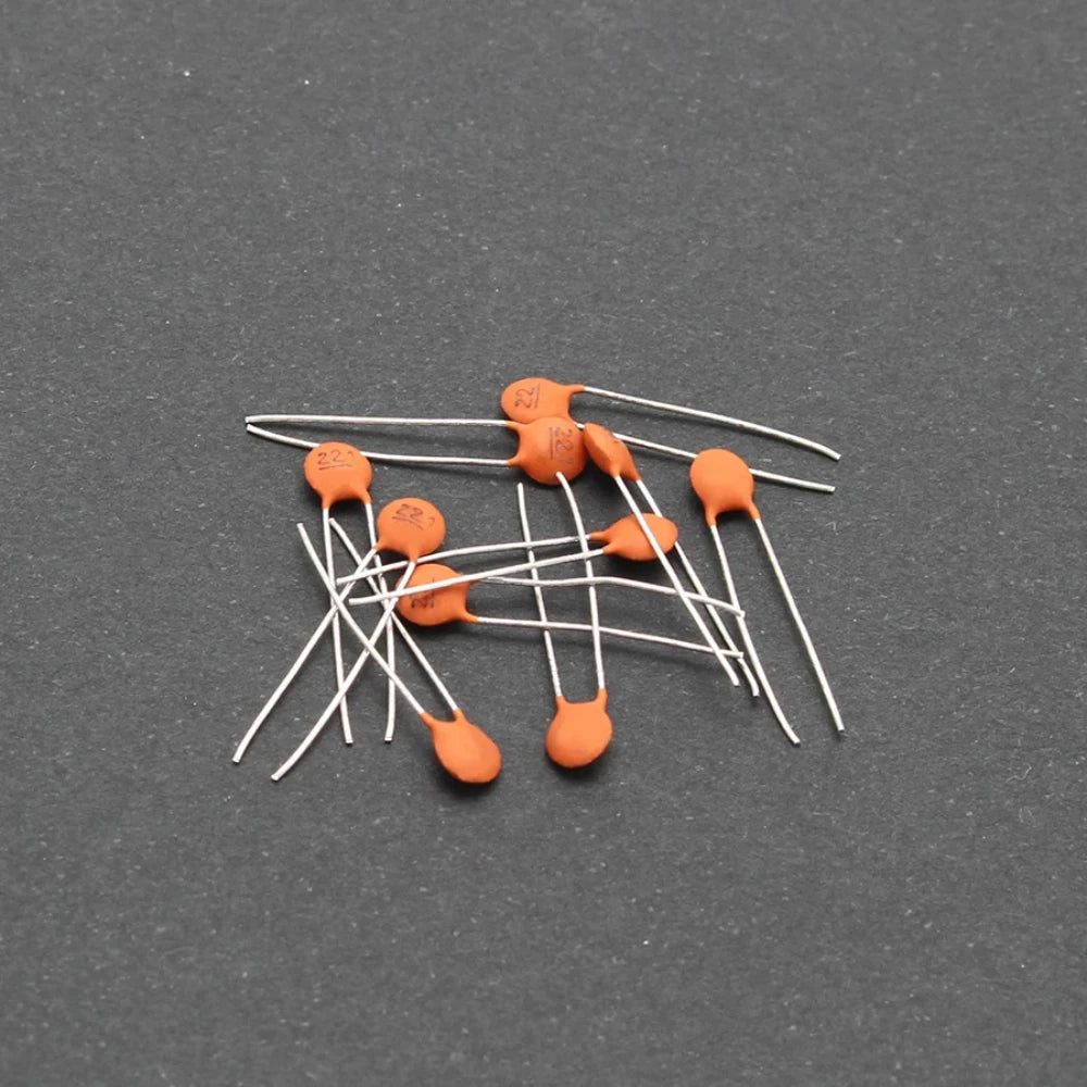 300/960PCS Ceramic capacitor kit 2pf 0.1UF 24 / 30values Cap