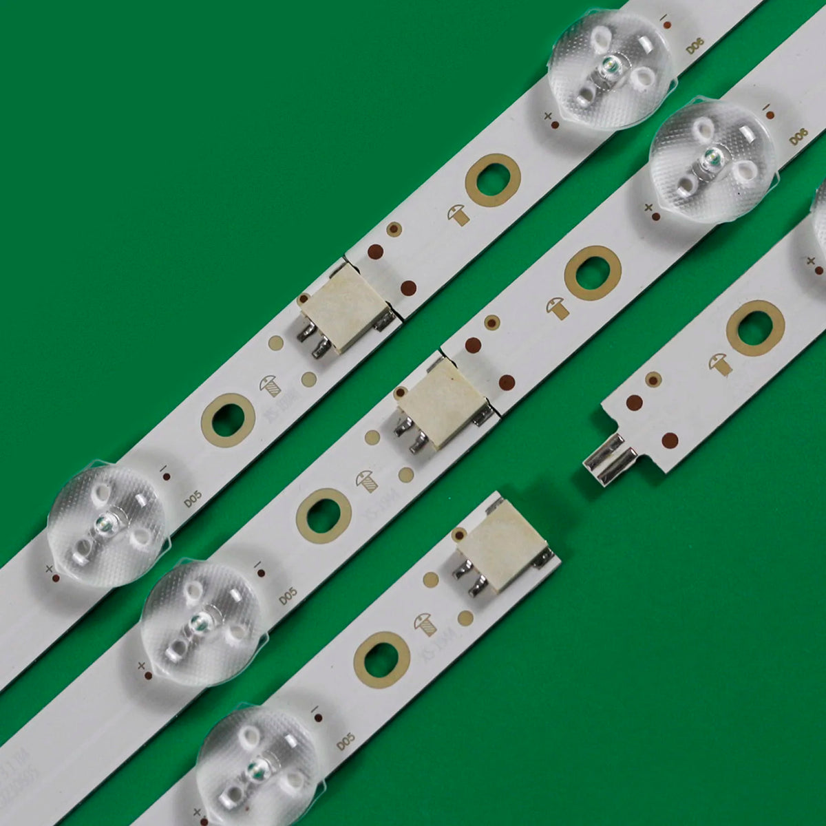 LED Backlight Strip for GJ-2K18-430-D310-V2 2108Z10D0BCC8BH00D EILG4232F53X 430H3-HVN01.U LC-43LB601U