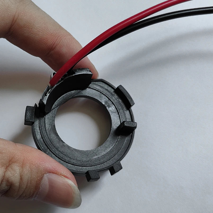 New 2Pcs H7 LED Adapter Holder Retainers For Volkswagen Golf