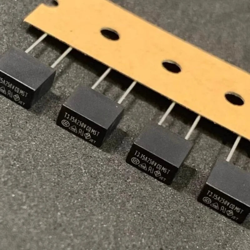 10Pcs/Lot T1A T2A T3.15A T4A T5A T6.3A T8A T10A 250V CQ Squa