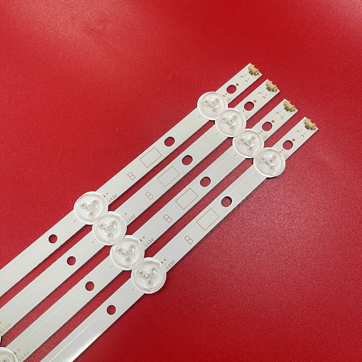 LED strips SVB320AE6_REV4_130207 for TX-32AR300 TH-L32H68C TH-L32SV6D TH-L32B68C Tc-l32sv6x 612MM 3V