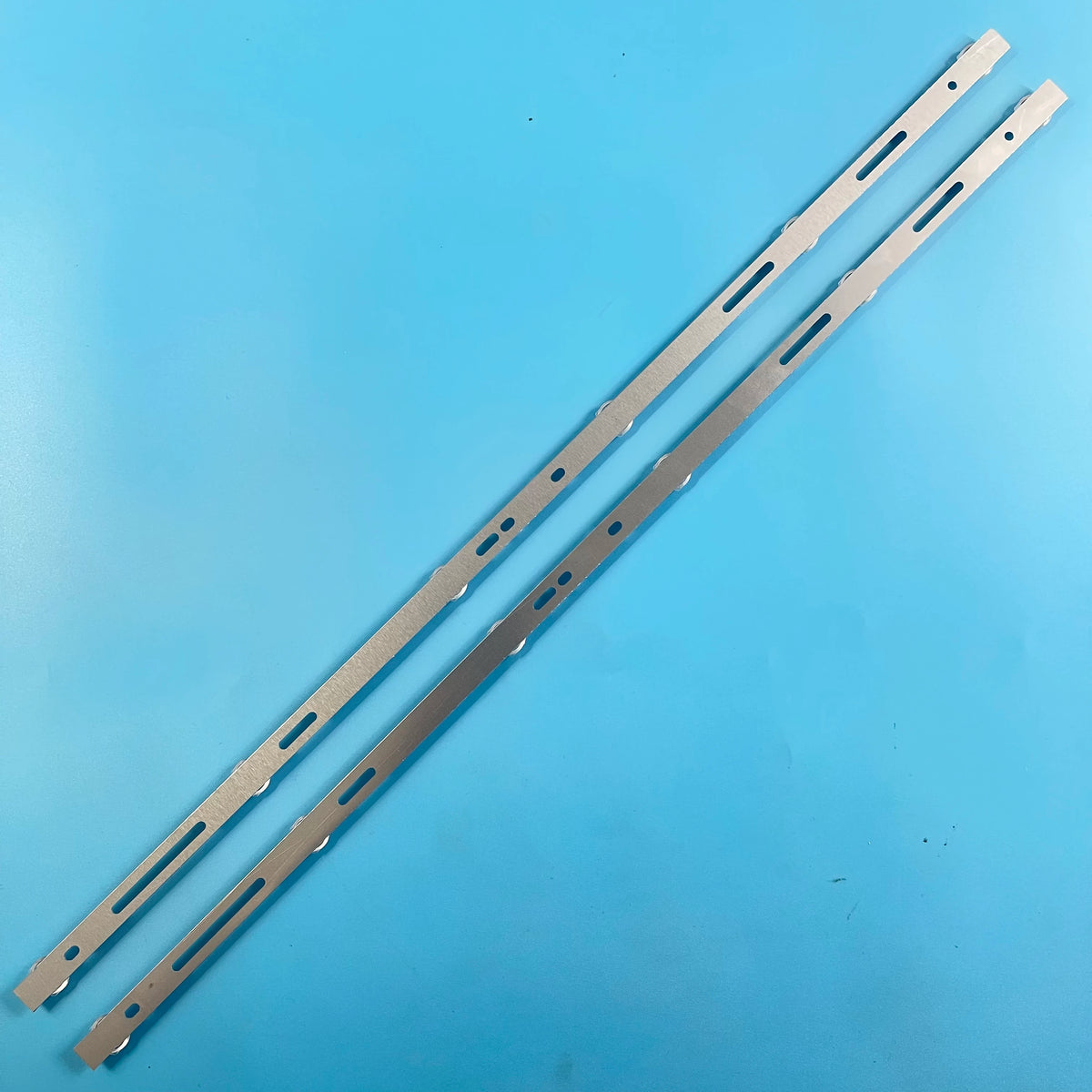 LED Strips SJ.CX.D3200601-3030HS-M for 32 TV RCA RTV32Z2SM B