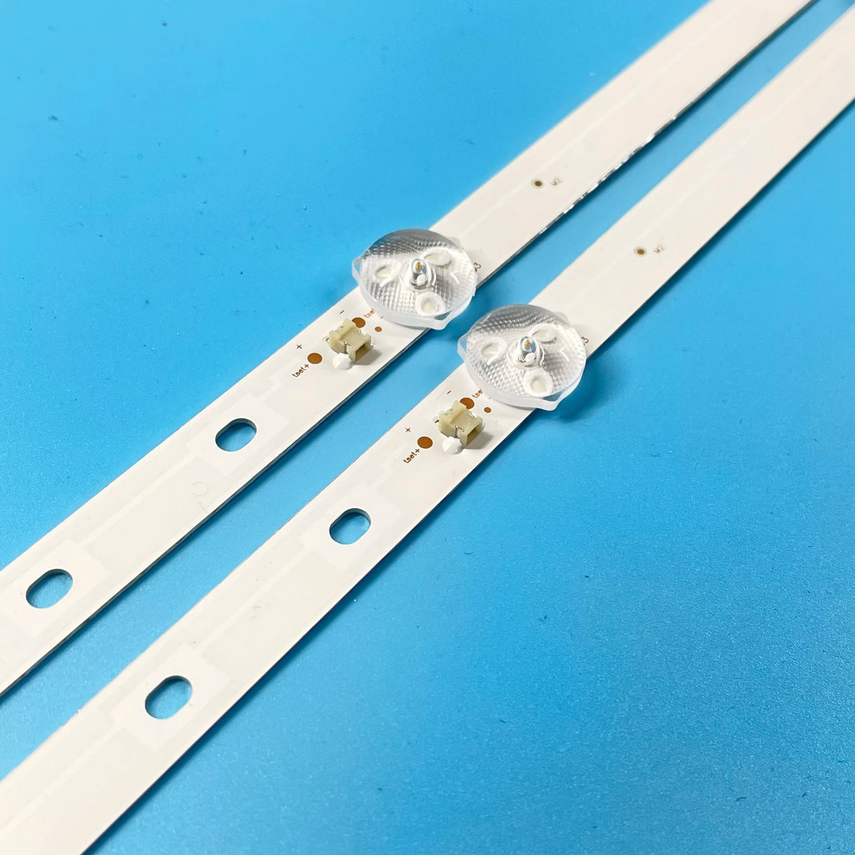 LED Backlight Strip for H32D7100E H32D71100E V320BJ6-Q01 CX315DLEDM V320BJ8-Q01 HL-00320A30-0601S-07 A1