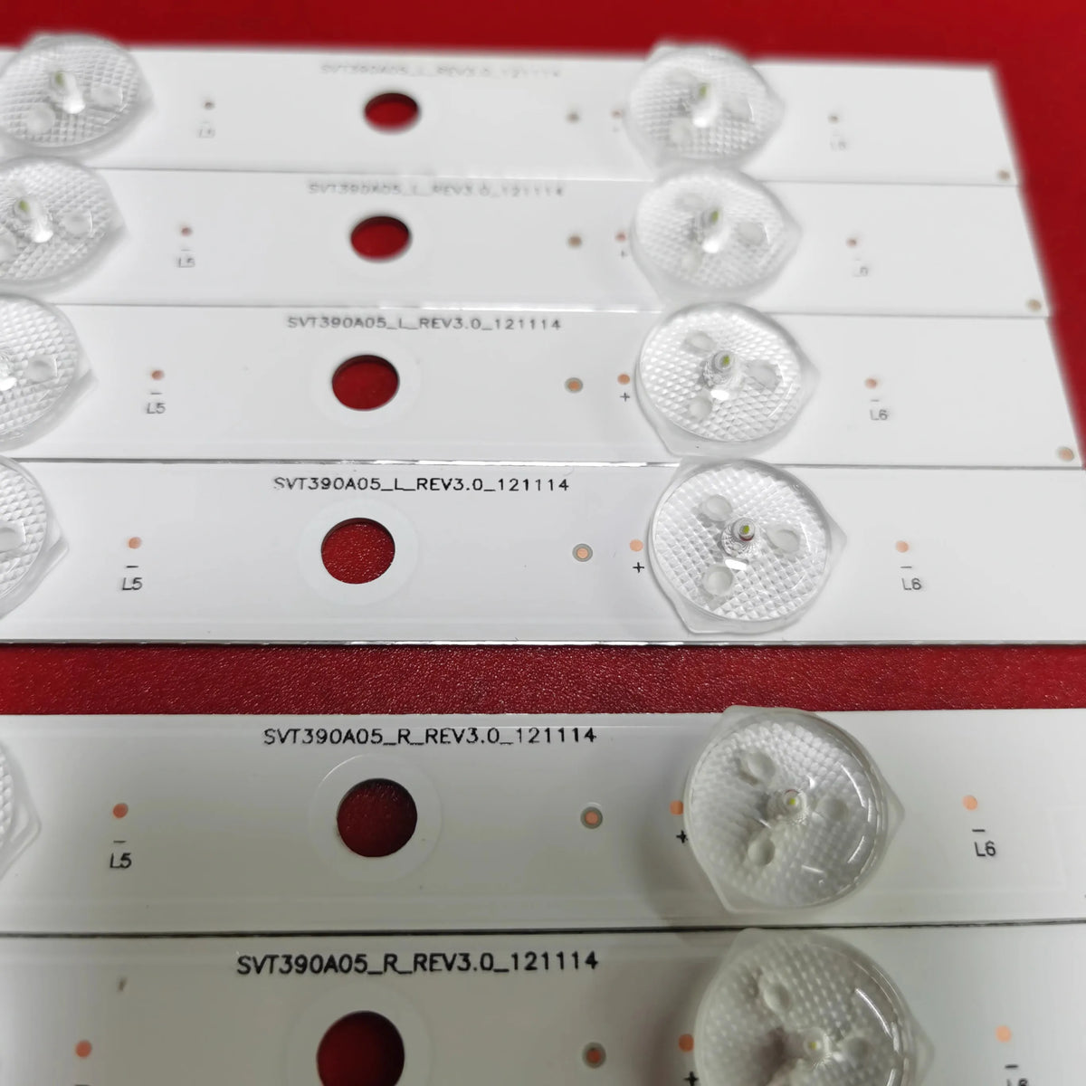 LED Backlight Strip for39l2353rb 39L4353D 39L2333D 39P2300D 39l2300D 39L4353RB SVT390A05 TL400FSB1 40L2400D