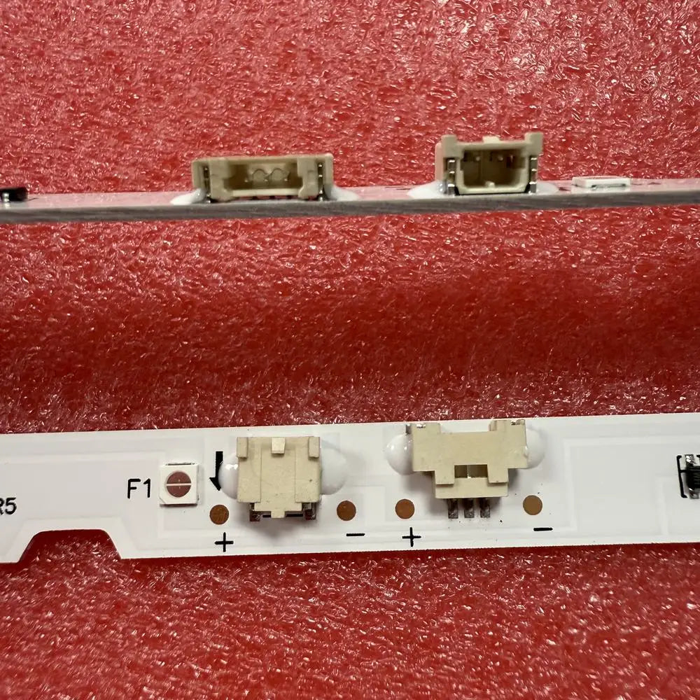 LED Backlight Strip for Samsung UE32T4305K UE32M4005AW UE32M4000AK UN32M4500AF UE32M4002AK V7DN-320SM0-R1
