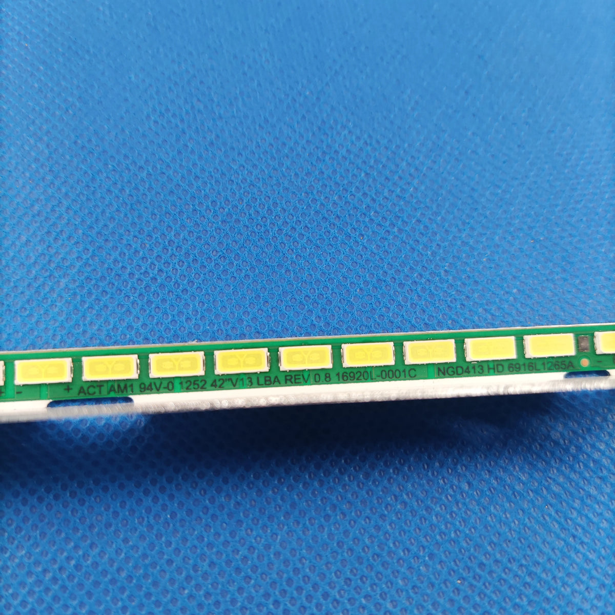 LED Backlight Strip for TV Backlight Strips For 42" V13 LBA REV 0.8 6916L-1265A tx-l42et60e tx-L42Ft60E