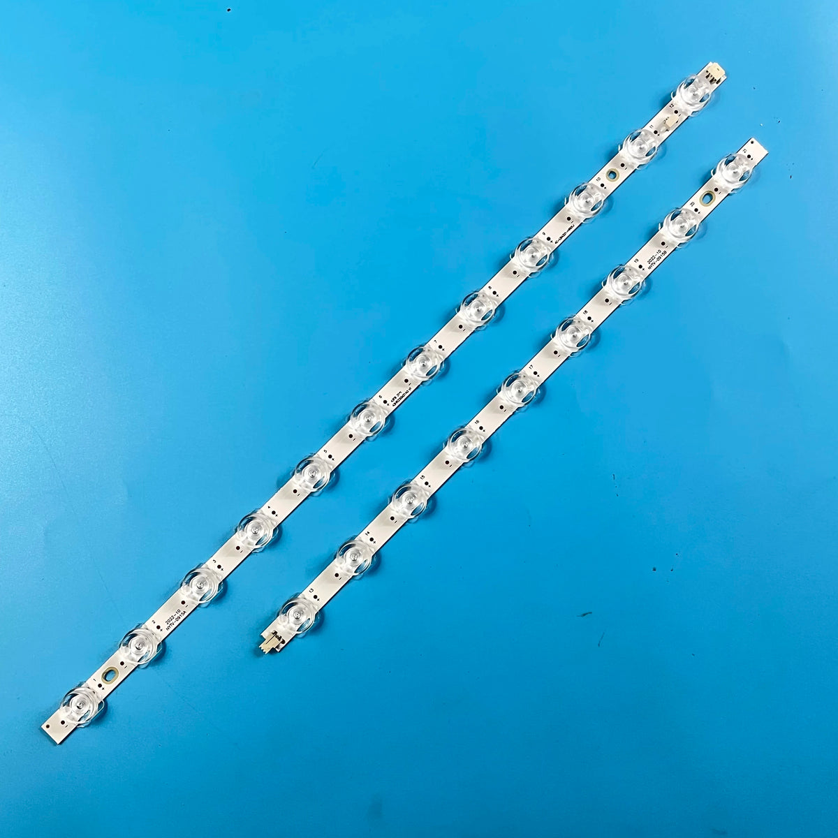 LED Backlight Strip for 21 LED(6V) LED Backlight Strip for TCL 43RS520 43R5500 43S435 43F9F 43F8 21*1